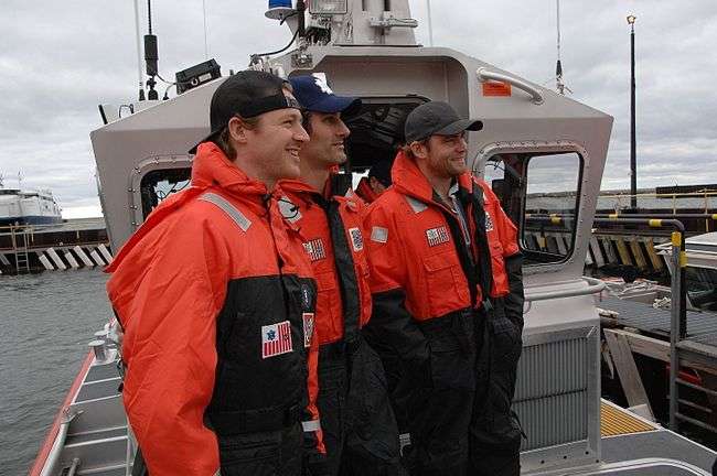 ‘A Day in the Life’ follows Milwaukee Admiral hockey players on training mission with Coast Guard 141021-G-PL299-105.jpg