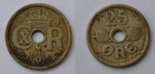 A 1926 Cupro-Nickel Danish Twenty-five øre coin - both sides