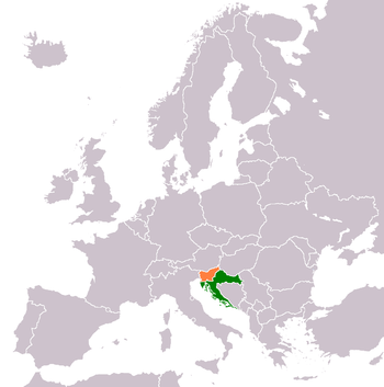 Gray map of Europe, with Croatia in green and Slovenia in orange