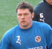 Graeme Murty warming up for Reading in 2008.