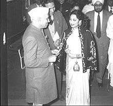 Jawaharlal Nehru and Suraiya talking  after special screening of Mirza Ghalib in Rashtrapati Bhawan (President's Residence)