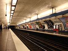 Subway station with two tracks and two platforms