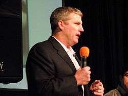 Munchak speaking at a sports convention