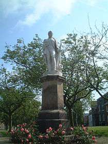 Photograph of statue of Lord Nelson in the Upper Close