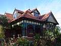 Queen Anne style house in Ivanhoe, Victoria.jpg