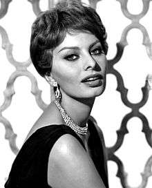 Black-and-white publicity photo of Sophia Loren in 1959.